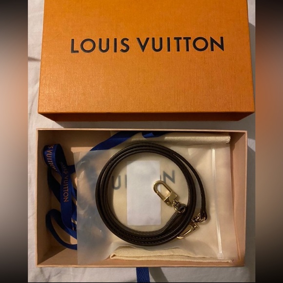 Louis Vuitton Authentic Mini pochette,come with the box and dustbag readytoship - Picture 5 of 9